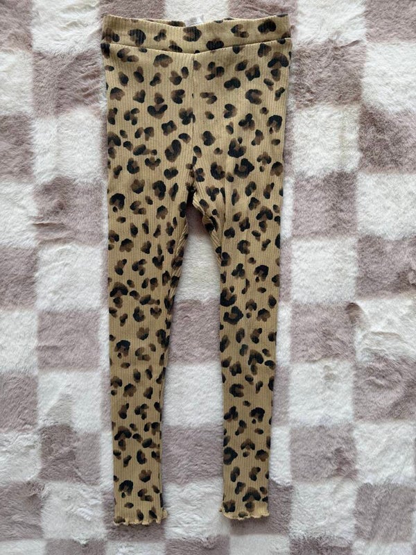 Hema legging maat 110/116