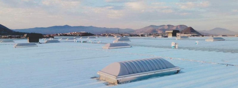 Retechado e instalación de domos 33,000 m2