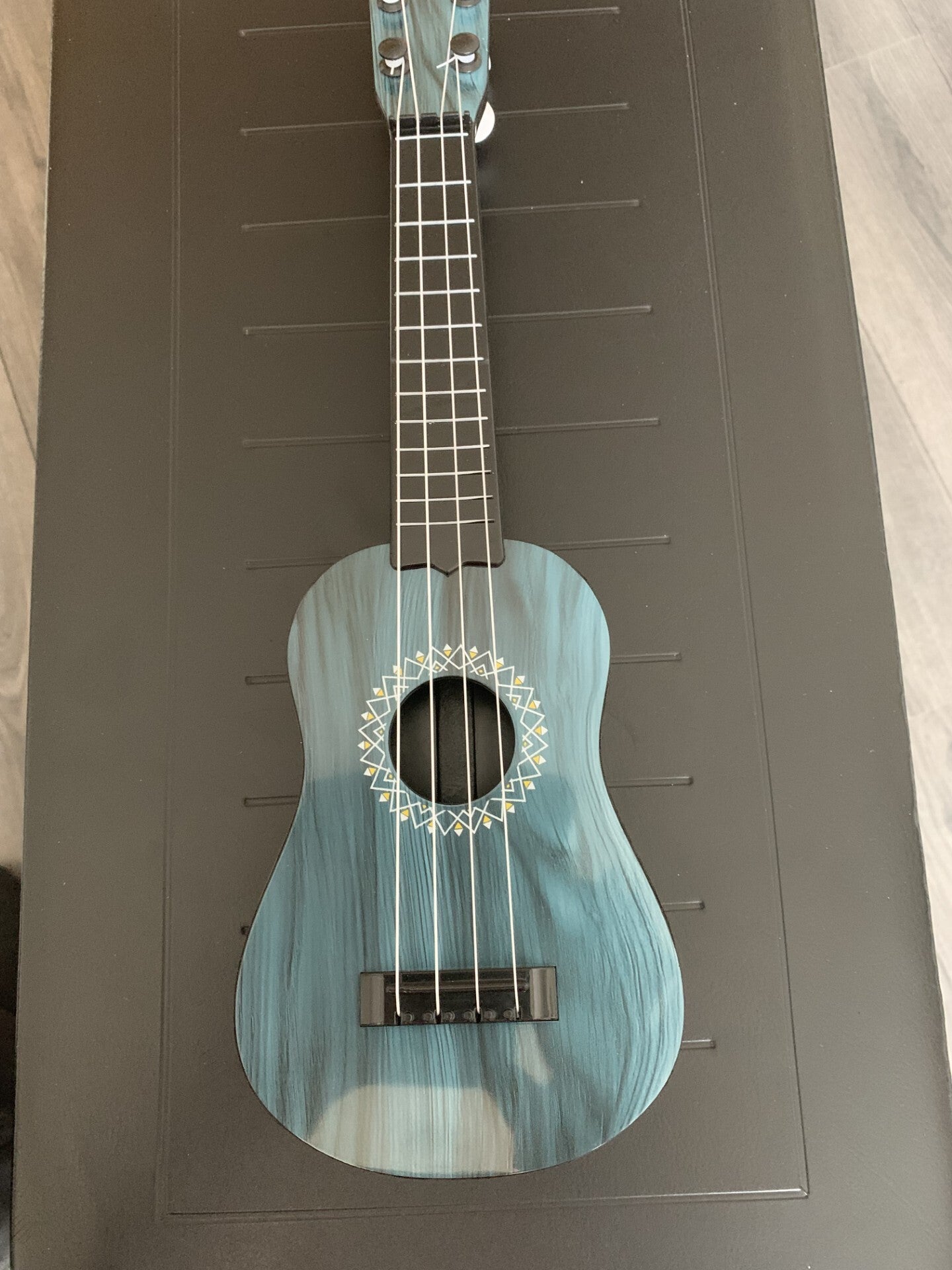 Mini Ukulele voor de jongste kinderen 18 cm