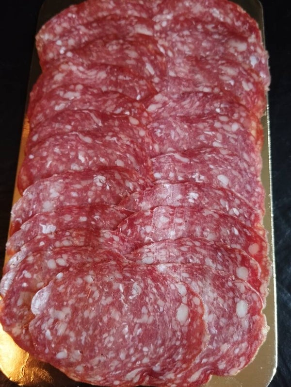 Salami vom Zwergzebu 100% Rindfleisch Natur geschnitten