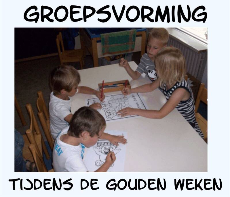 Kinderen werken samen tijdens groepsvorming en kennismaking aan het begin van het schooljaars