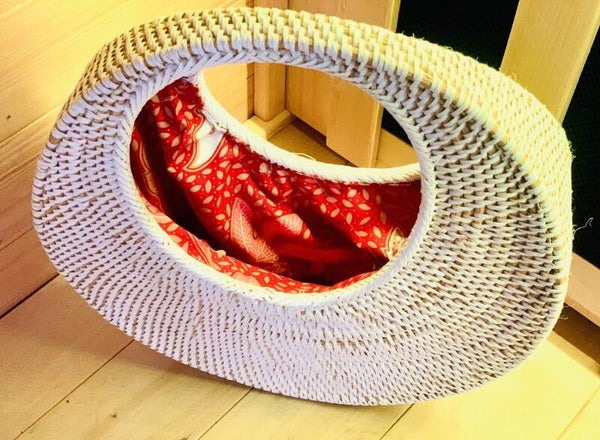 Moon Shaped Rattan White Handbag