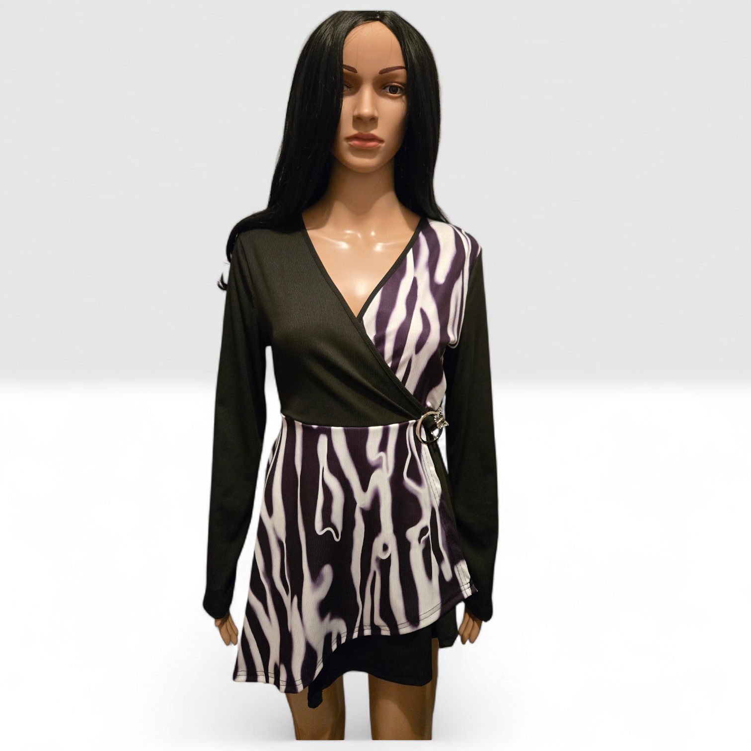 Top long asymétrique noir et imprimé