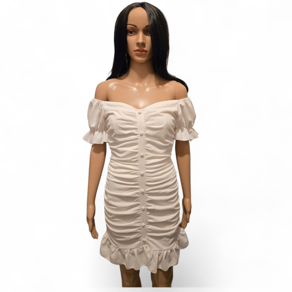 Robe courte blanche épaules dénudées