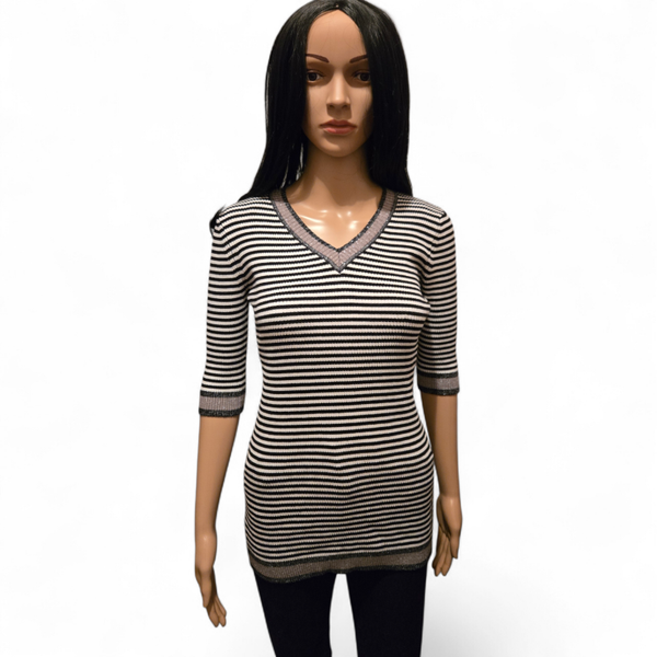 Pull fin rayé noir blanc col V – manches 3/4