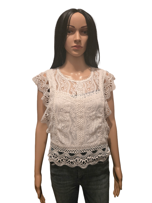 Top blanc en dentelle bohème – manches volantées – style romantique