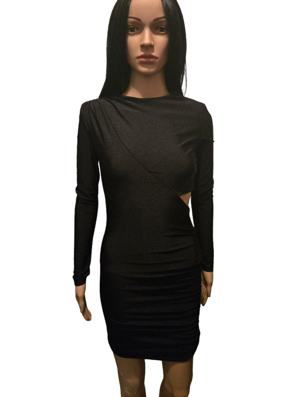 Robe noire moulante asymétrique – manches longues