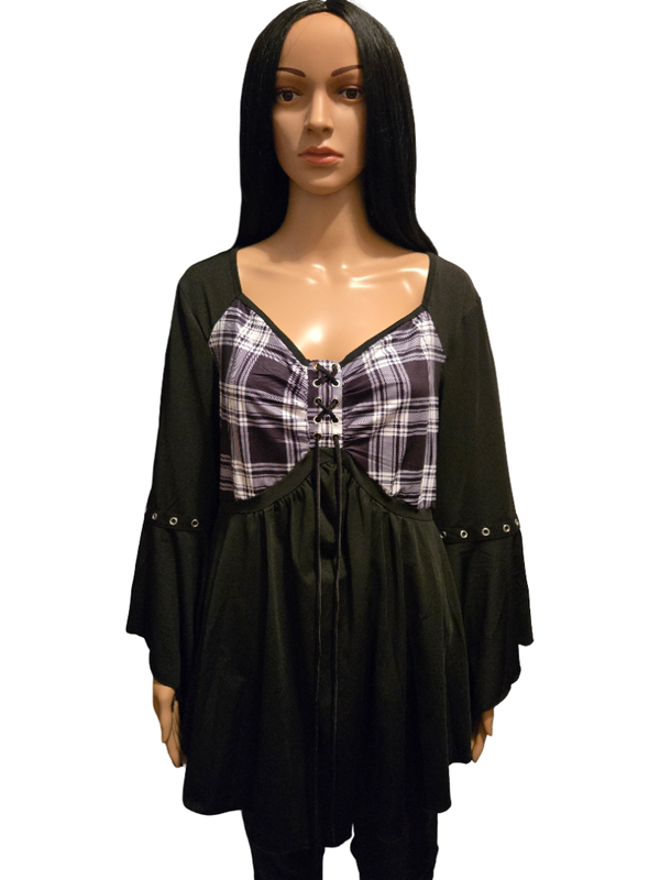 Haut noir à carreaux avec lacets – Style bohème chic