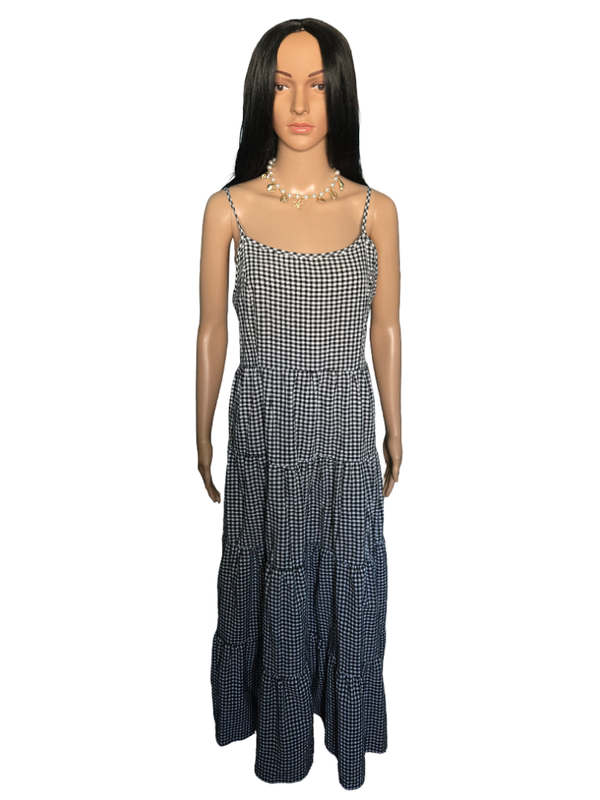 Robe longue à carreaux noir et blanc