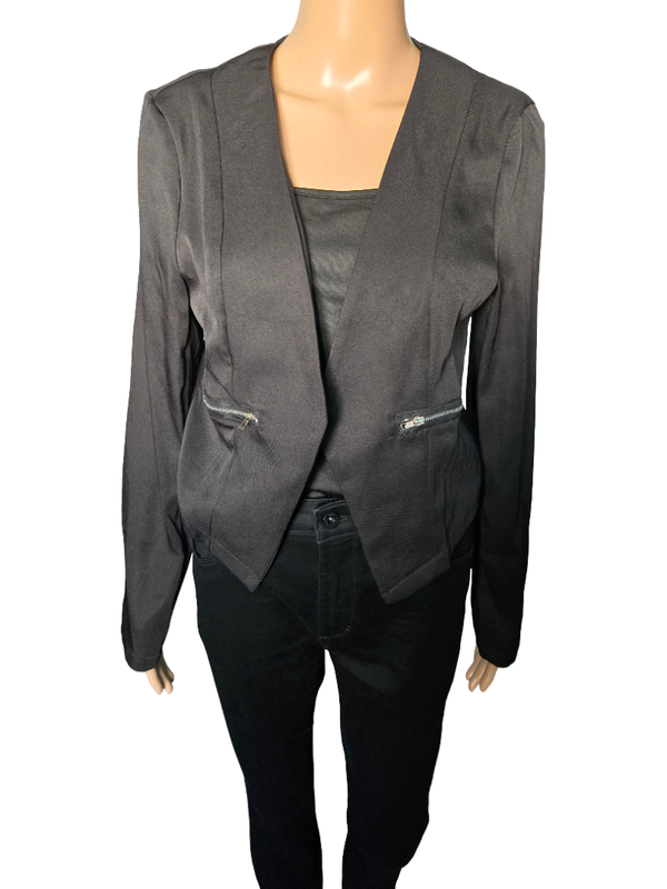 Veste blazer noire ouverte