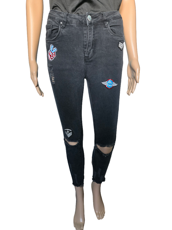 Jean noir destroy avec patchs