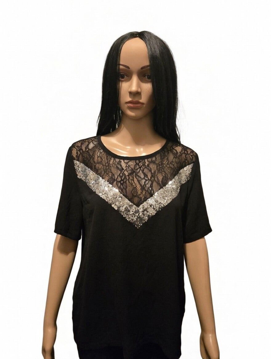 Top noir chic dentelle & sequins argentés – détail élégant