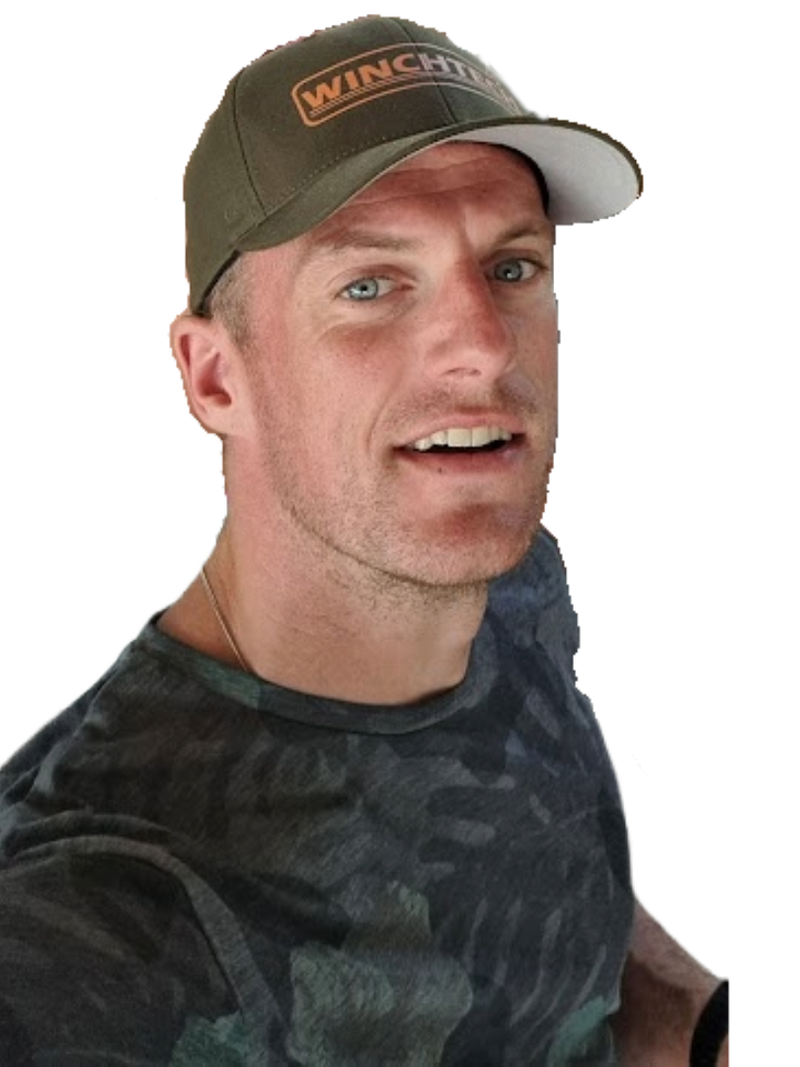 <img src=”eigenaar winchtech” alt=”Leon Vernimmen winchtech elektrische lieren”>