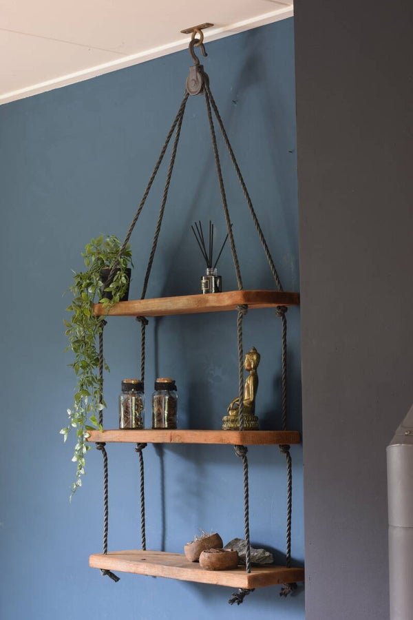 3-Laags Rustiek Houten Hangrek met Vintage Katrol 'black'