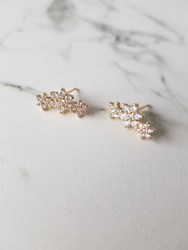 Stud zirkonia flower trio
