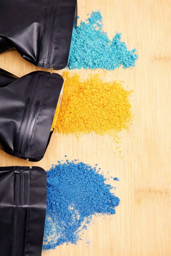Foaming bath dust