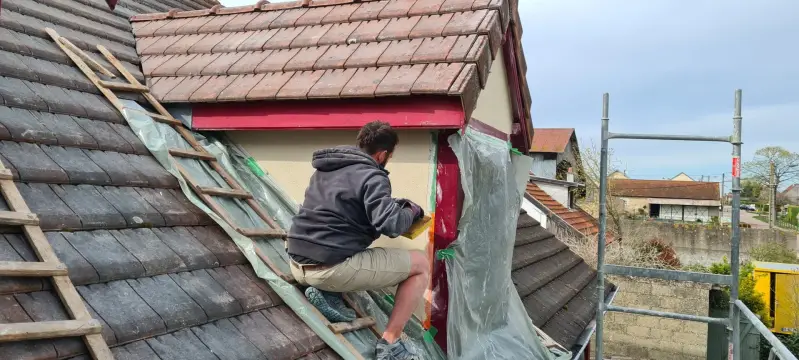 travaux-renovation-lucarne-toiture-saint-bernard.webp