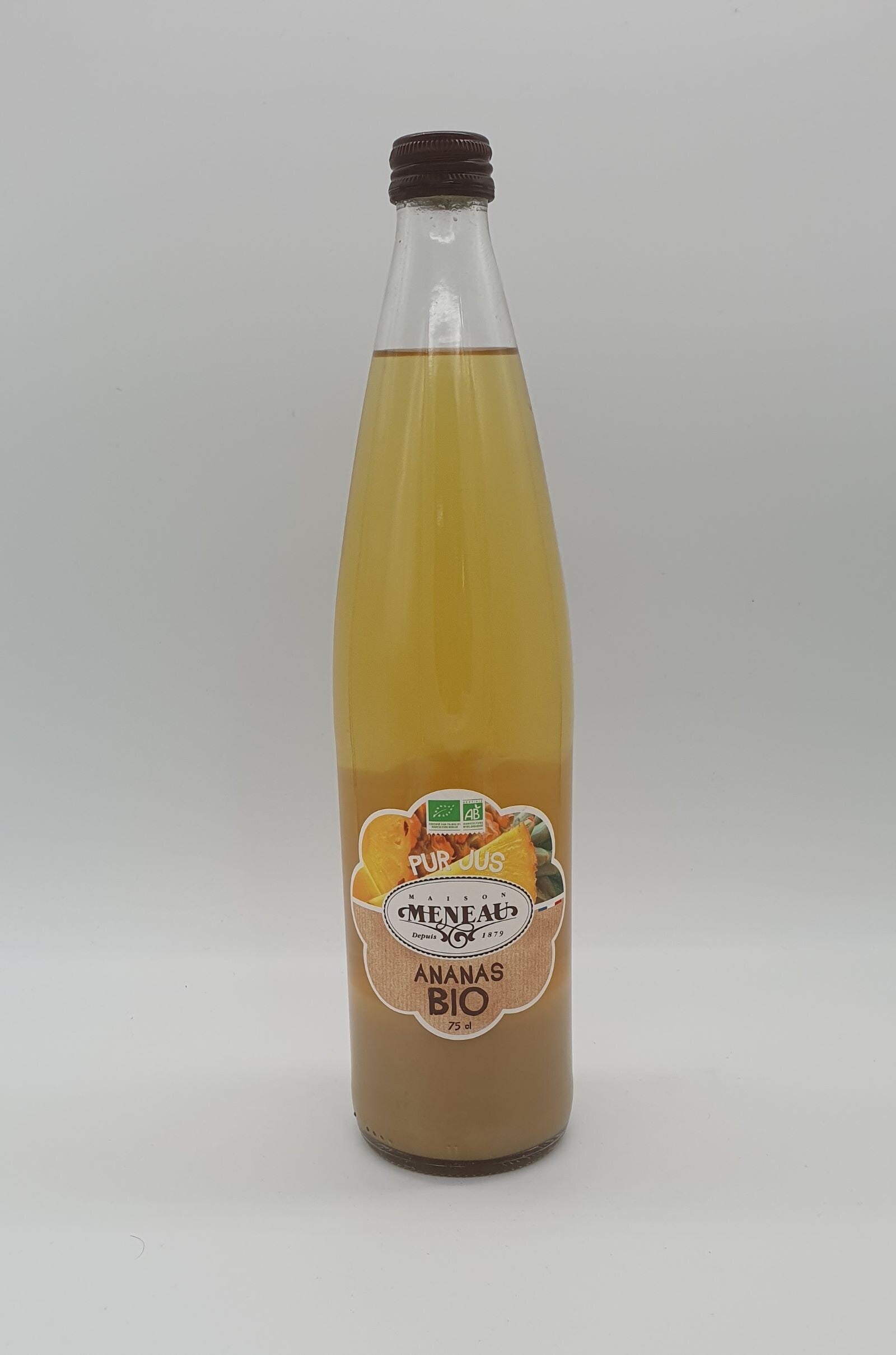 Jus d'ananas meneau
