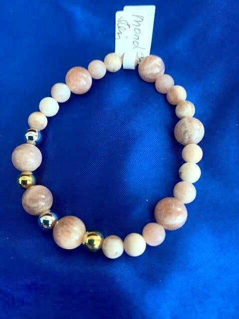 Armband mit dem Heilstein Mondstein