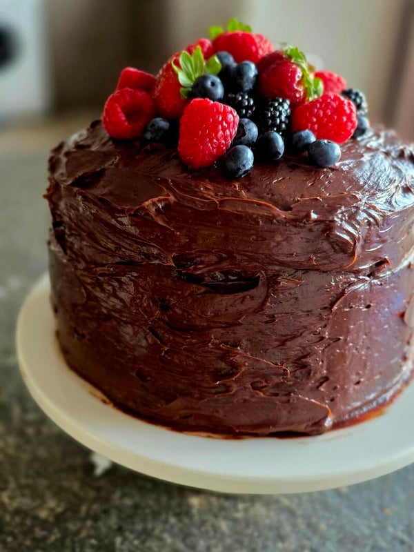 Black Velvet Cake met ganache (4laags)