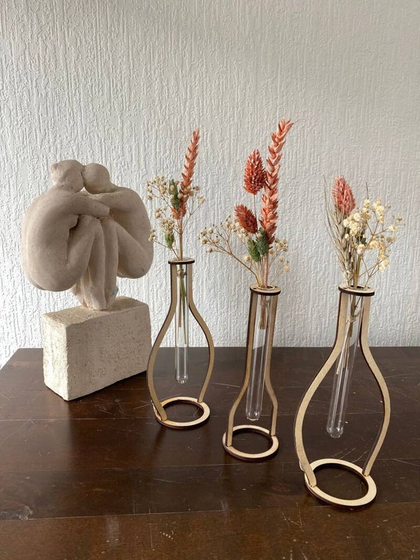 Houten vaasje voor bloemen