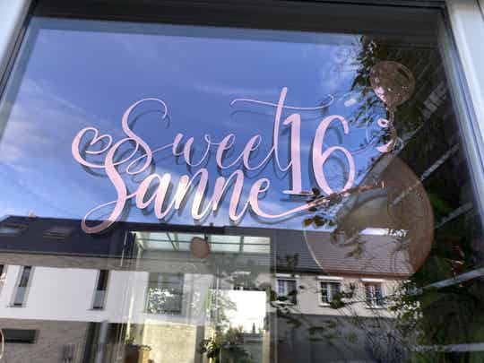 Raamsticker: Sweet 16 en naam