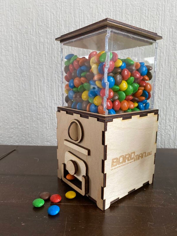 Snoepautomaat met logo