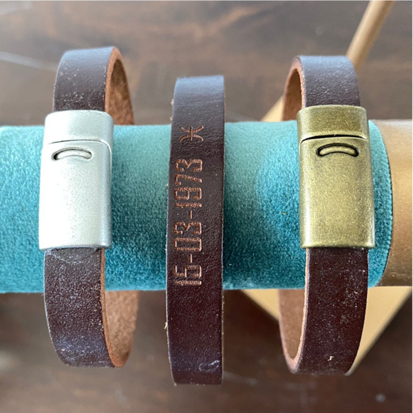 Leren Armband gegraveerd met tekst. (Herenarmband)