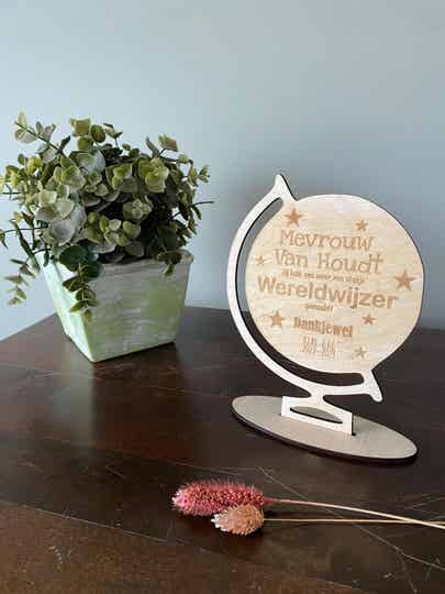 Houten Wereldwijzer naam Leerkracht