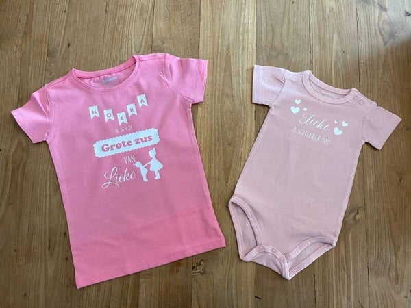 Rompertje met naam en t-shirt grote zus / broer
