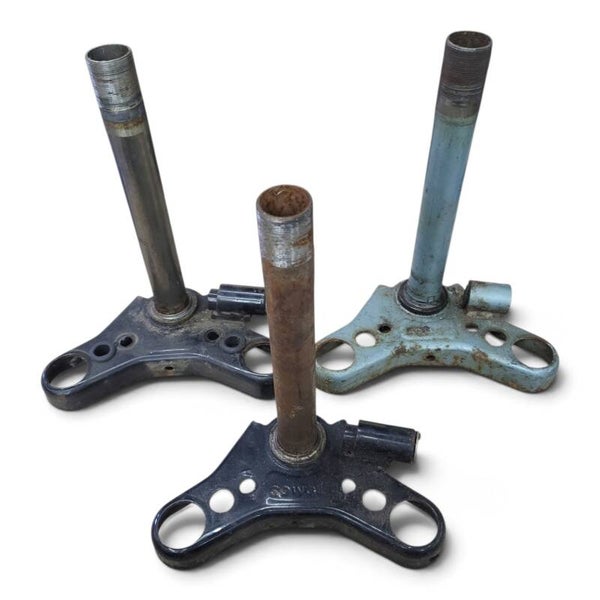 3x Oud type kroonstuk