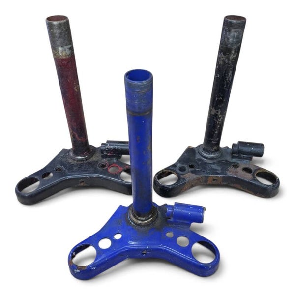 3x Oud type kroonstuk