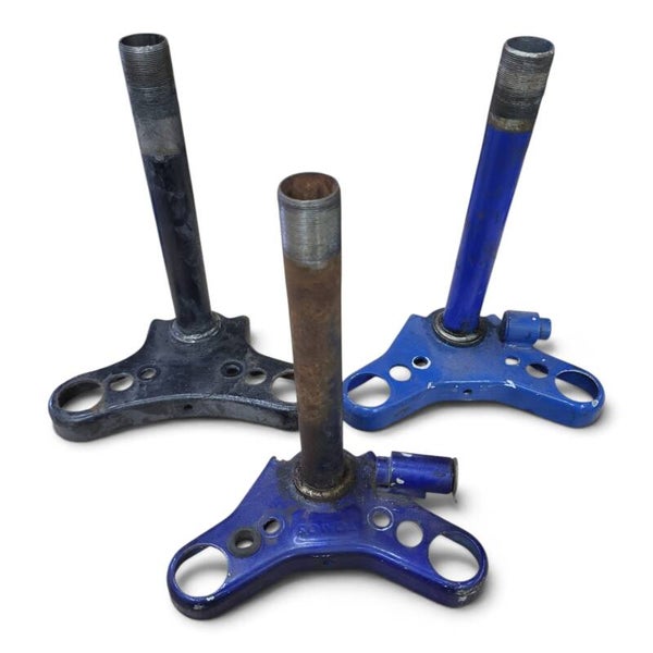 3x Oud type kroonstuk