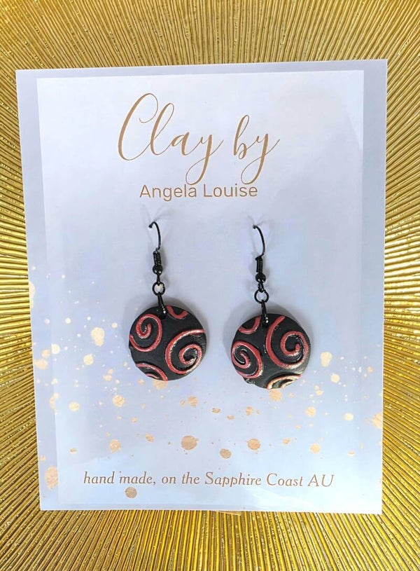 Spiral disk dangles