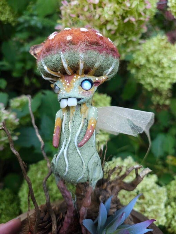 Sculpture " Schroom Pixie green"