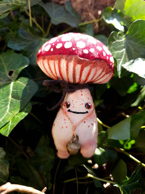 Schroomling doll " the sproutling"