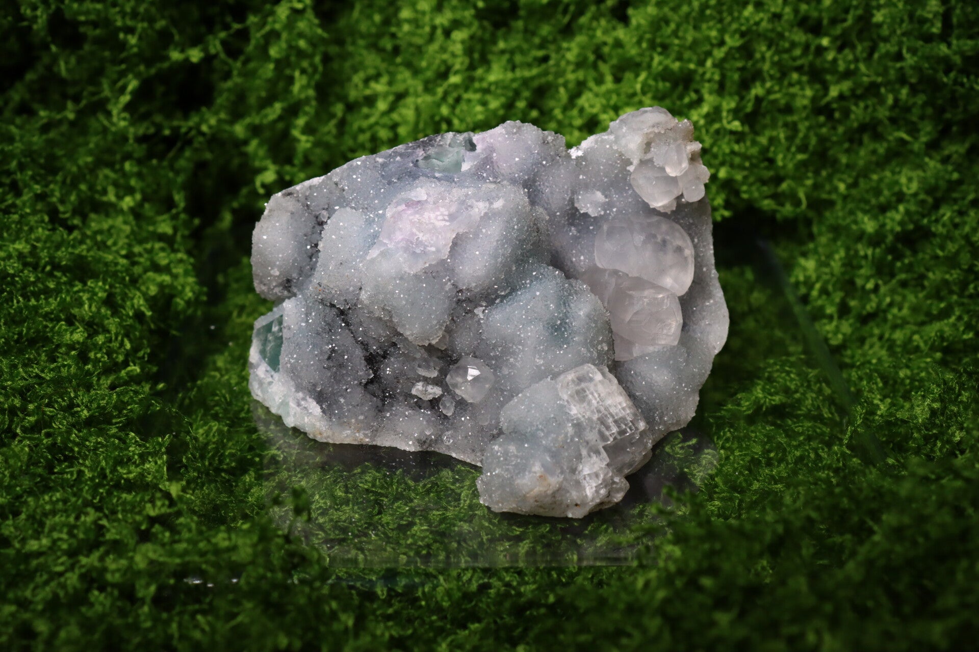 Fluorescerend Specimen van Fluoriet, Kwarts en Calciet