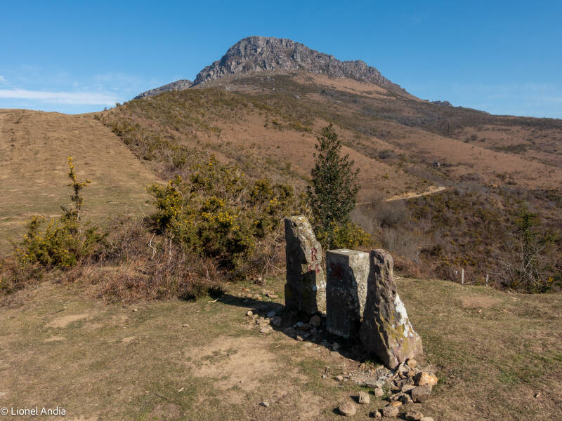 Le circuit des Trois Bornes depuis les Grottes de Sare