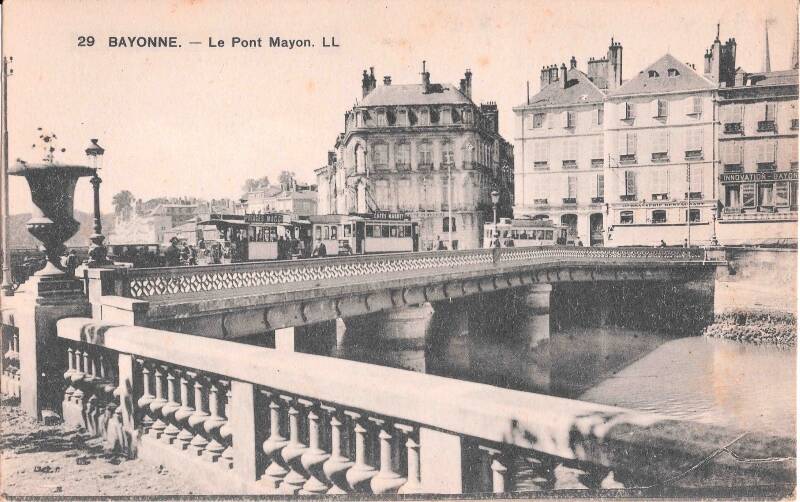 Tramway à Bayonne pont Mayou