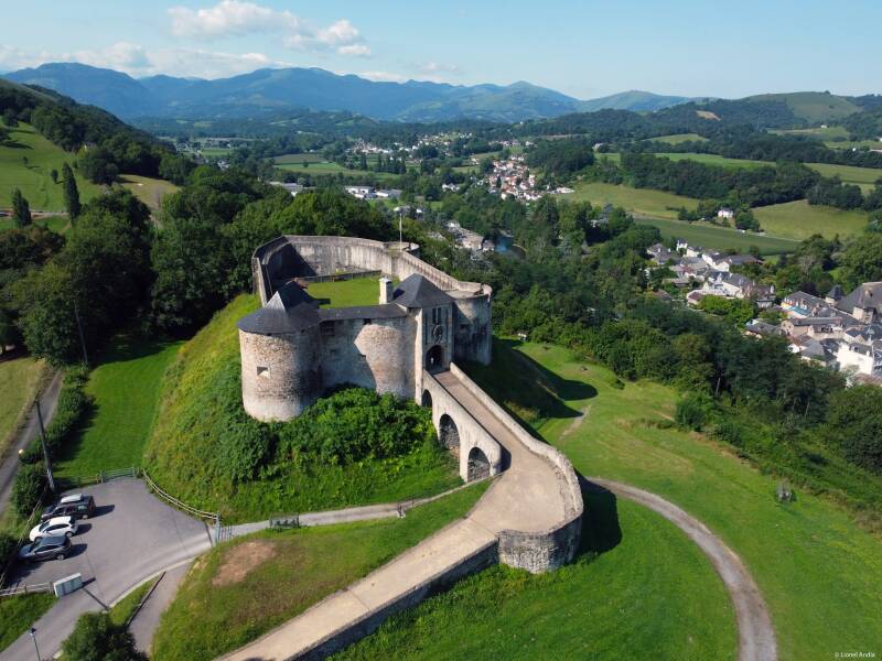 Le château de Mauléon-Licharre