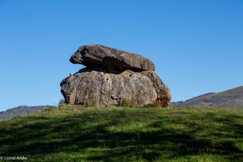 Le dolmen de Gasteynia à Mendive