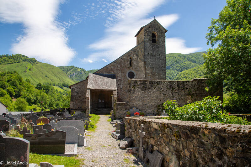 L'église de Sainte-Engrâce : joyau roman sur le chemin de Compostelle