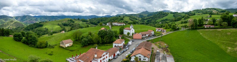 Le quartier Esnazu et le Kintoa