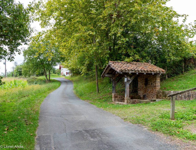 La fontaine  de Saint-Sauveur de Faldaracon à Jatxou