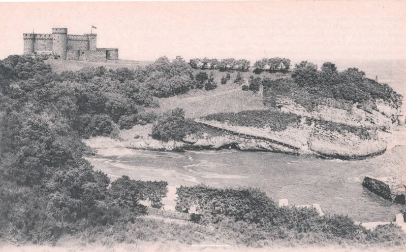 Reconstitution du fort de Ferragus sur le plateau de l’Atalaye, à Biarritz.