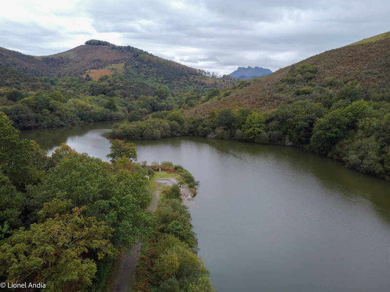 Le lac du Xoldokogaina à Urrugne