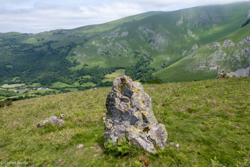 Le menhir d'Armiague
