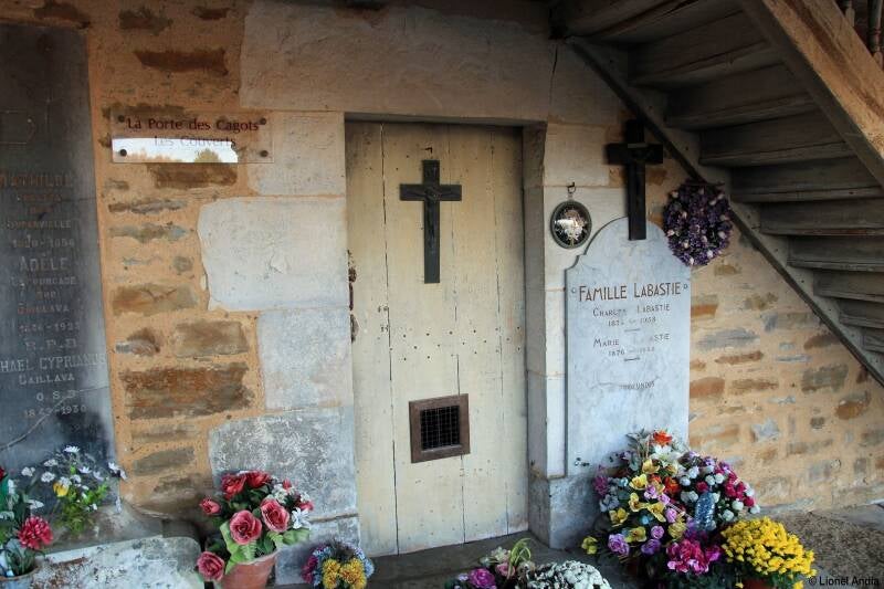 La porte des cagots de l'église de La Bastide-Clairence