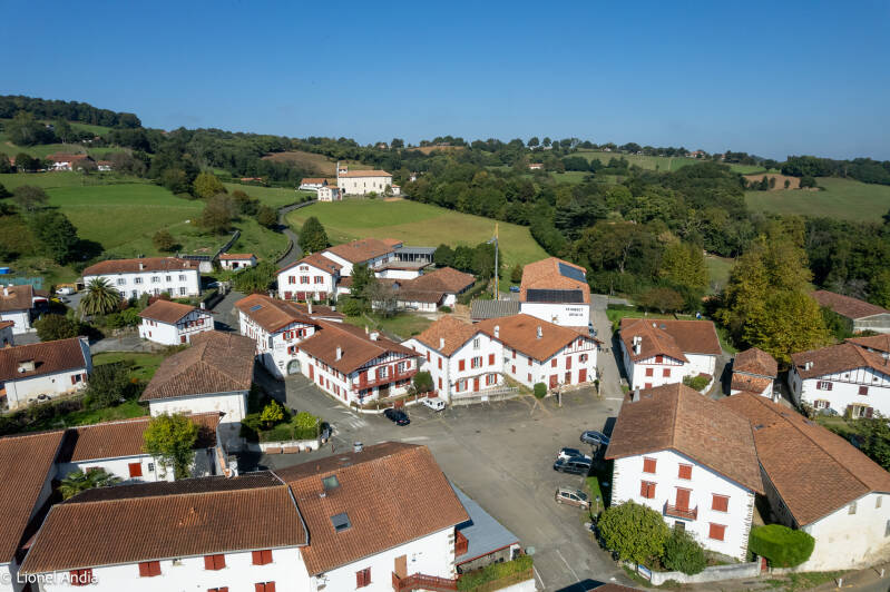 Le village de Mendionde - Lekorne