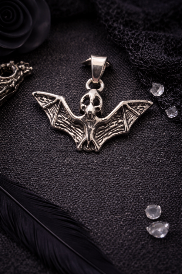 „Nightwing“ – Kleine Fledermaus